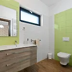 Leandra * Novigrad Istria