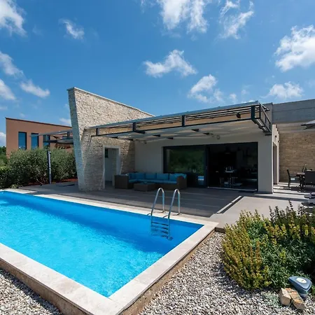 Villa Leandra *