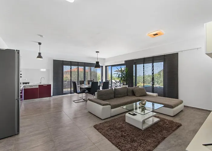 Leandra * Novigrad Istria