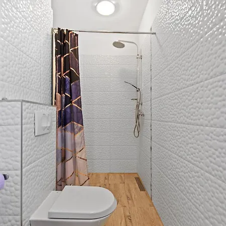 Leandra Novigrad Istria