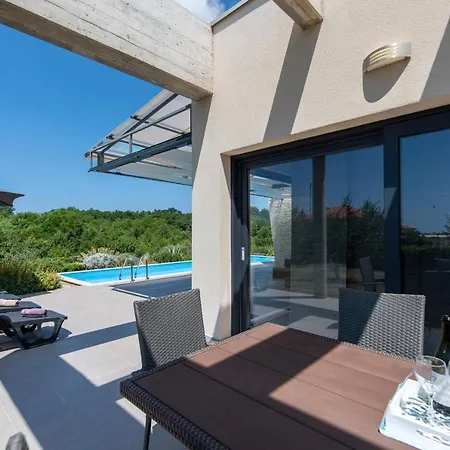 Leandra Villa Novigrad (Istria)